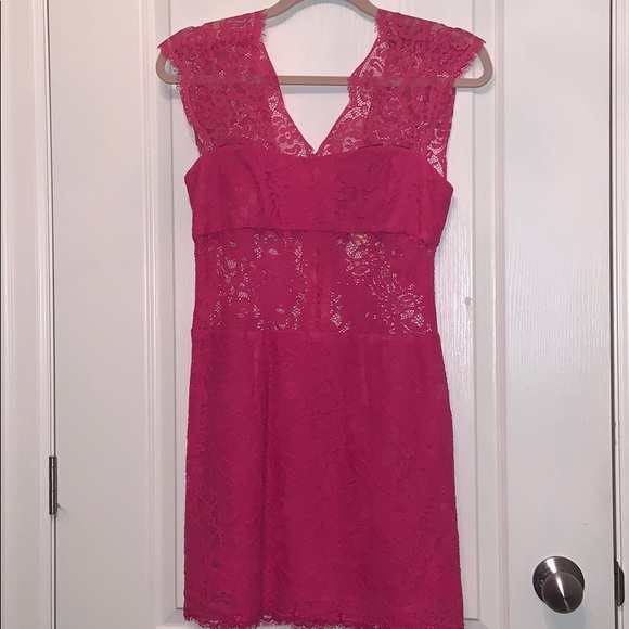 BCBG lace mini - Picture 3 of 3